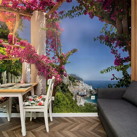 Tiny In Center Of Appartement