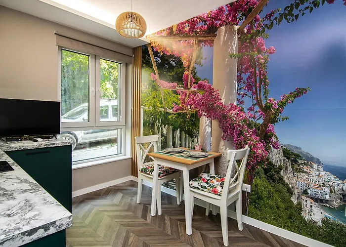 Lejlighed Tiny In Center Of *